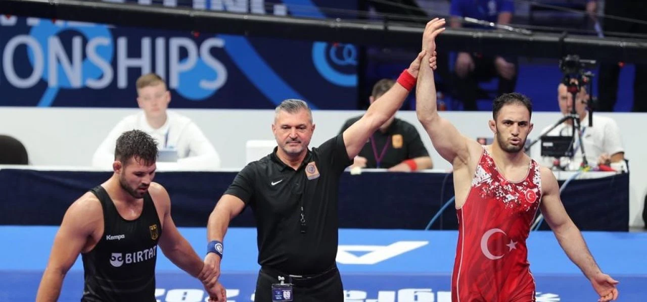 İbrahim Çiftçi, 2023 Avrupa Güreş Şampiyonası’nda bronz madalya kazanarak 2024 Paris Olimpiyatları’nda kota sahibi olmuştur. İbrahim Çiftçi kimdir, hangi kulüpte? - 1. Resim