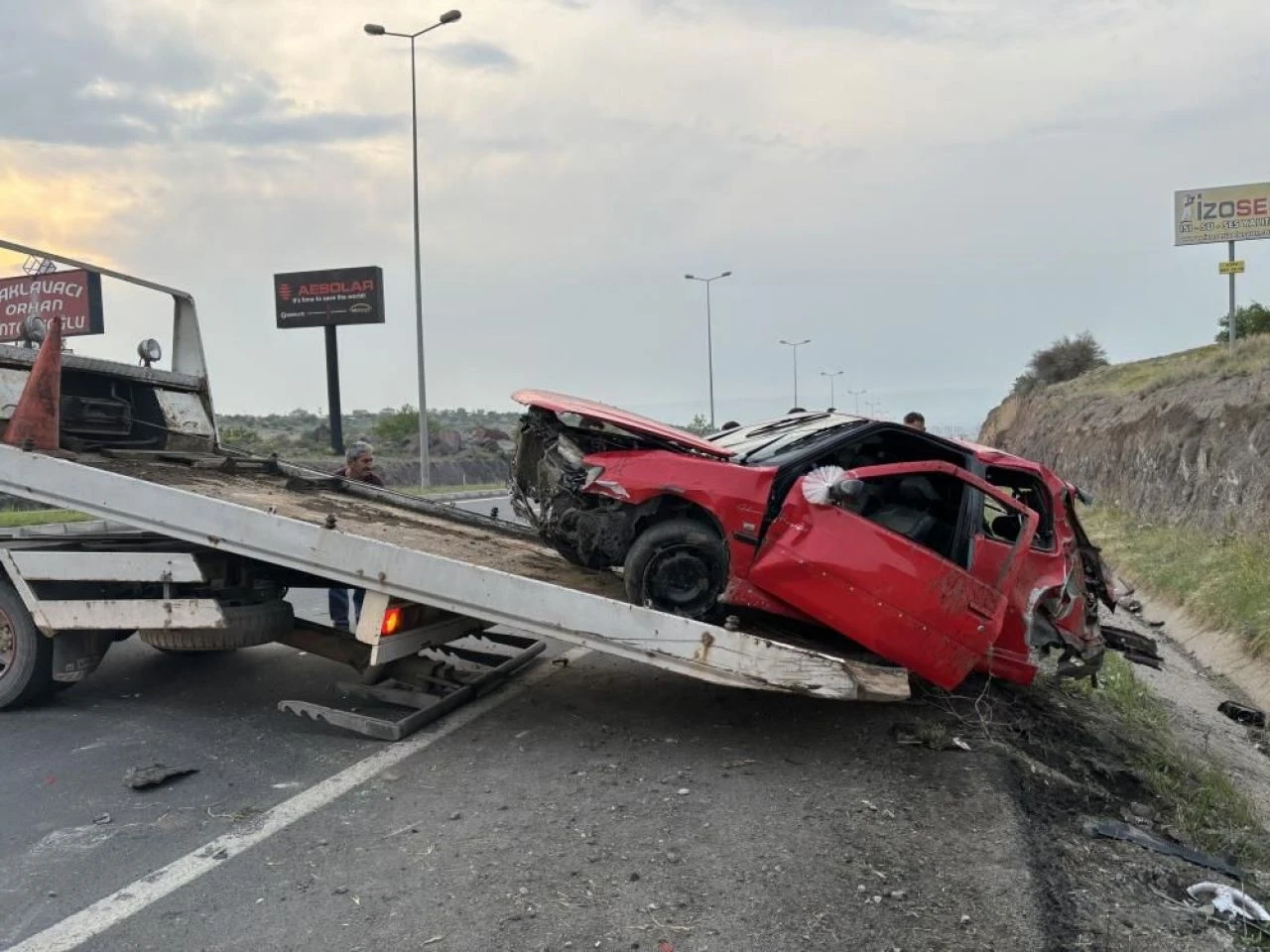 Kayseri’de kazada paramparça olan aracın sürücüsü hayatını kaybetti