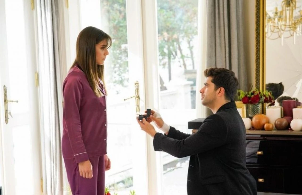 Kızılcık Şerbeti'nin Nilay'ı setteki tüm olayları anlattı! Doğukan Güngör ve Sıla Türkoğlu itirafı gündem oldu