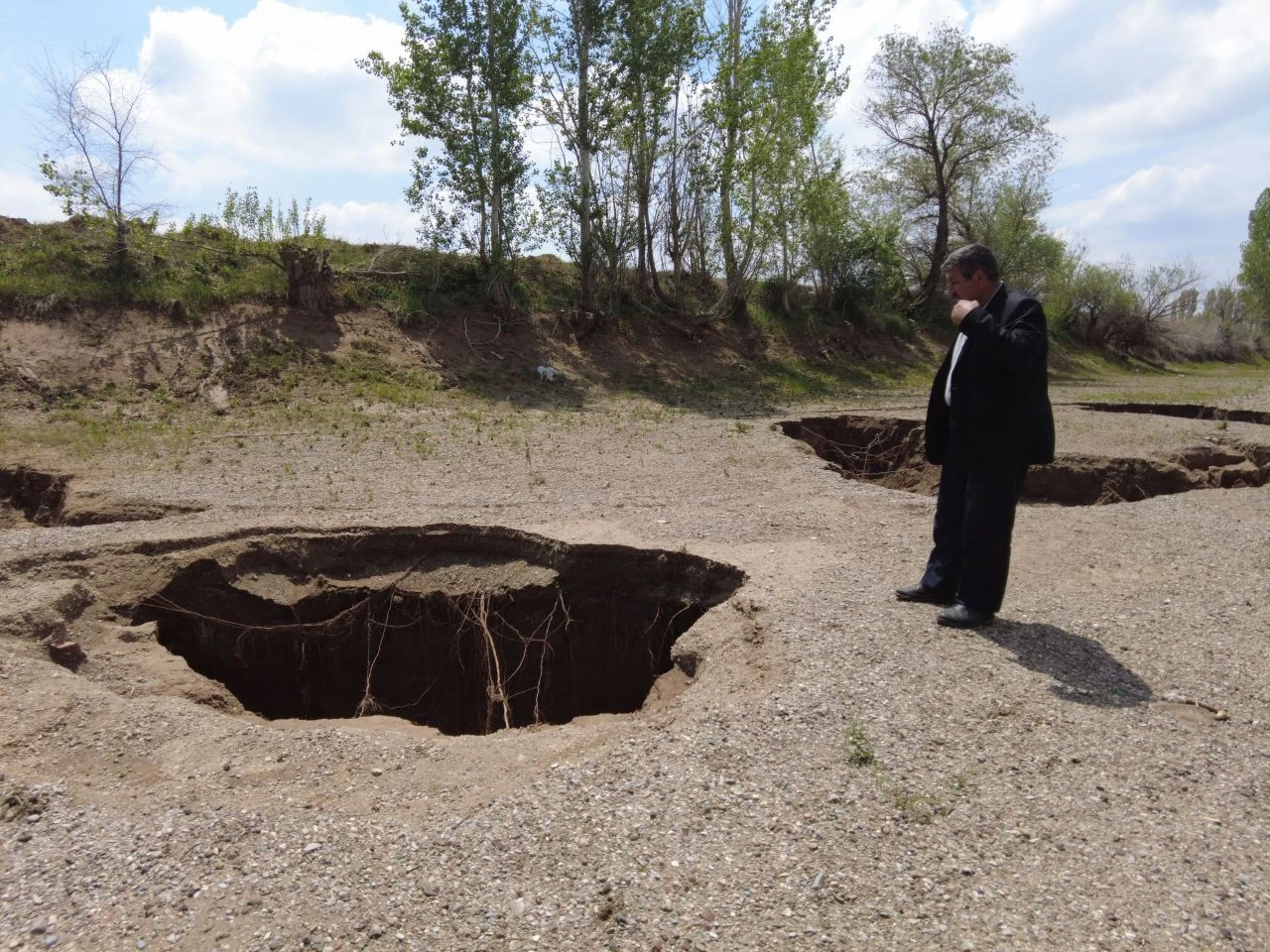Konya delik deşik oldu! Korku filmlerini aratmayan 15 obruk vatandaşı tedirgin etti - 1. Resim