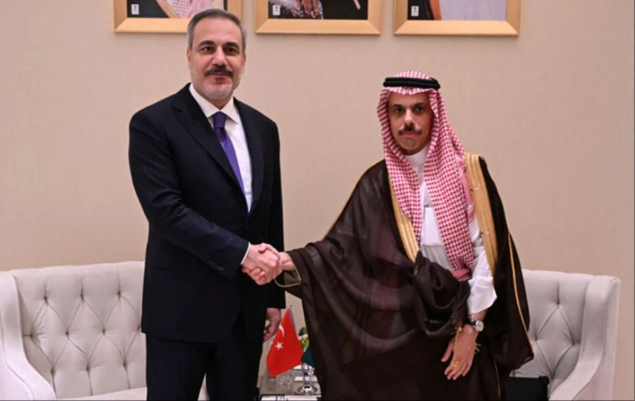 Son dakika! Bakan Fidan, Katarlı mevkidaşıyla görüştü  - 1. Resim