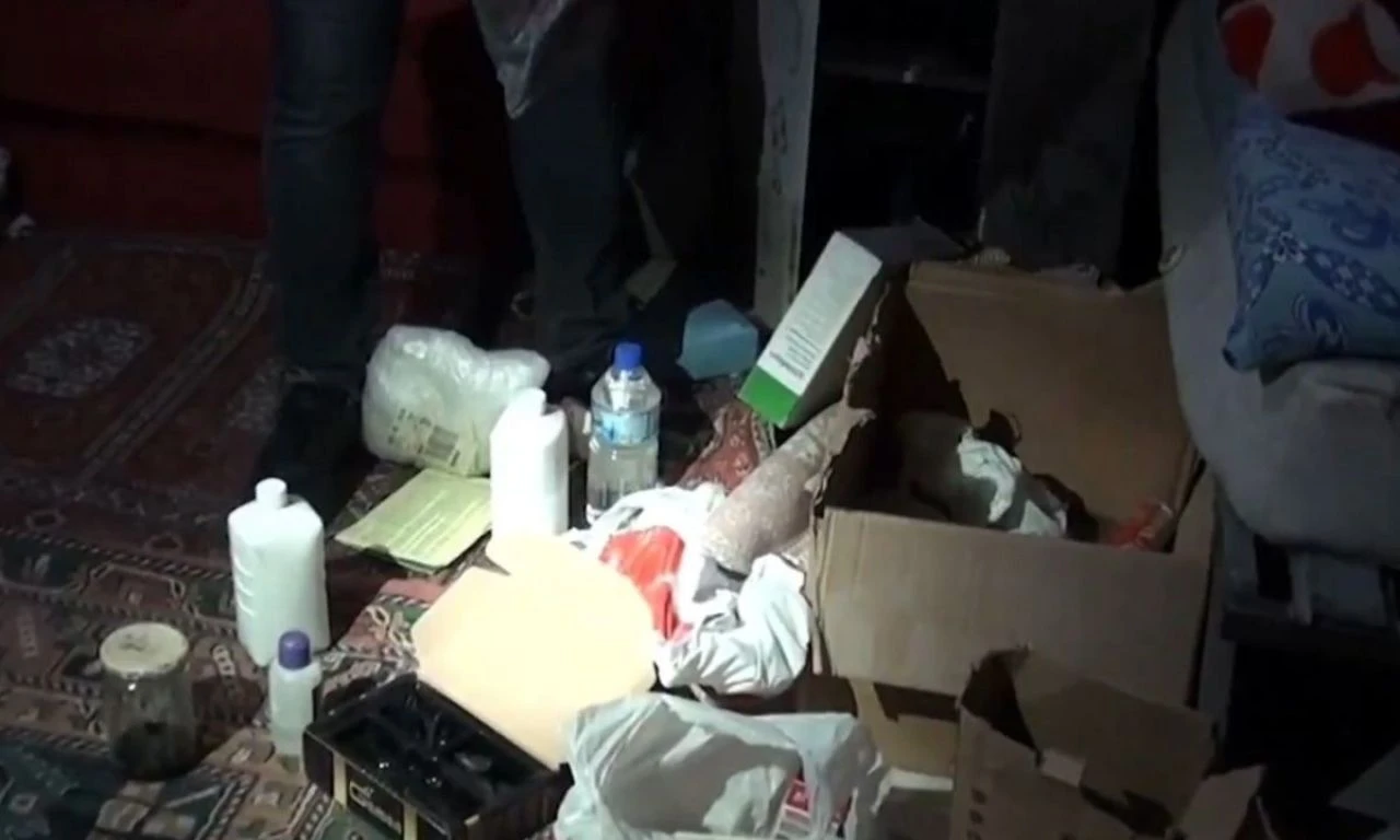 Taksim Meydanı'nı kana bulayacaklardı...DEAŞ'lı teröristler kıskıvrak yakalandı