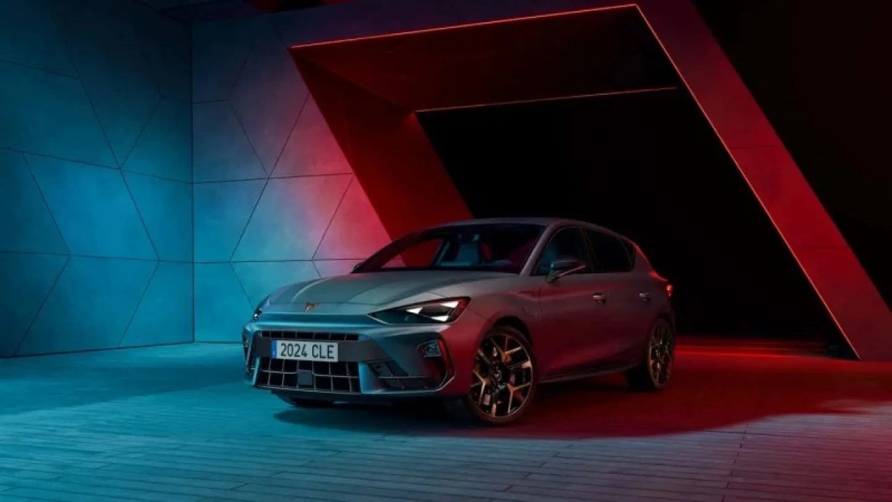 333 beygirlik 2024 makyajlı Cupra Leon görücüye çıktı! - 2. Resim