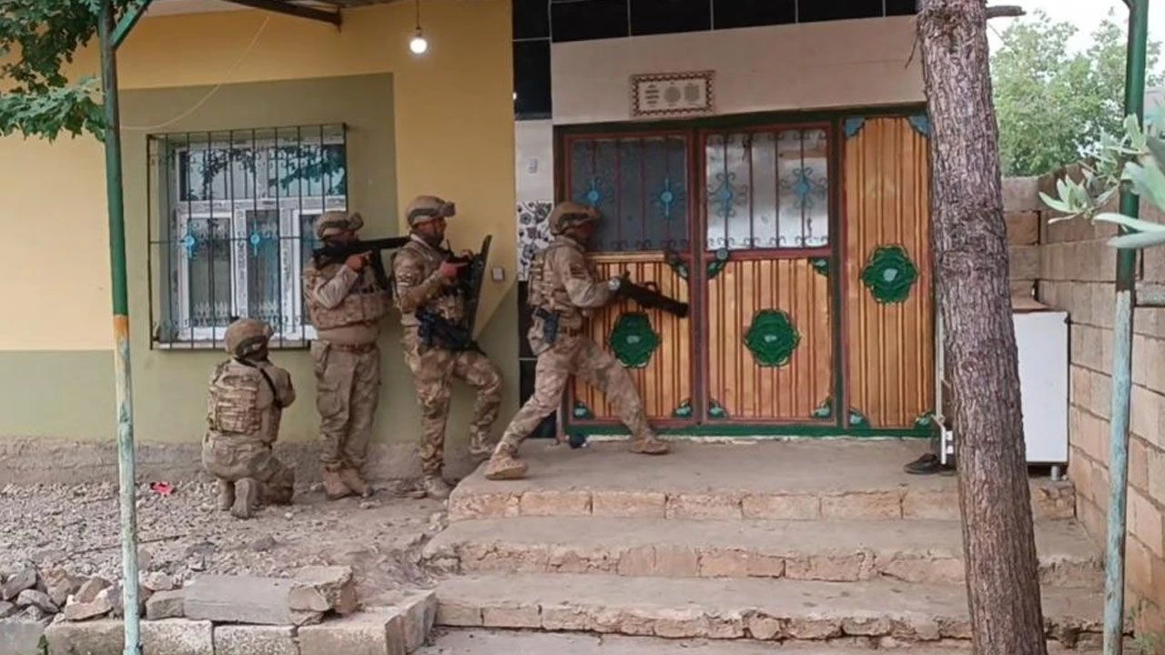 5 ilde terör operasyonu: Gözaltılar var - 1. Resim