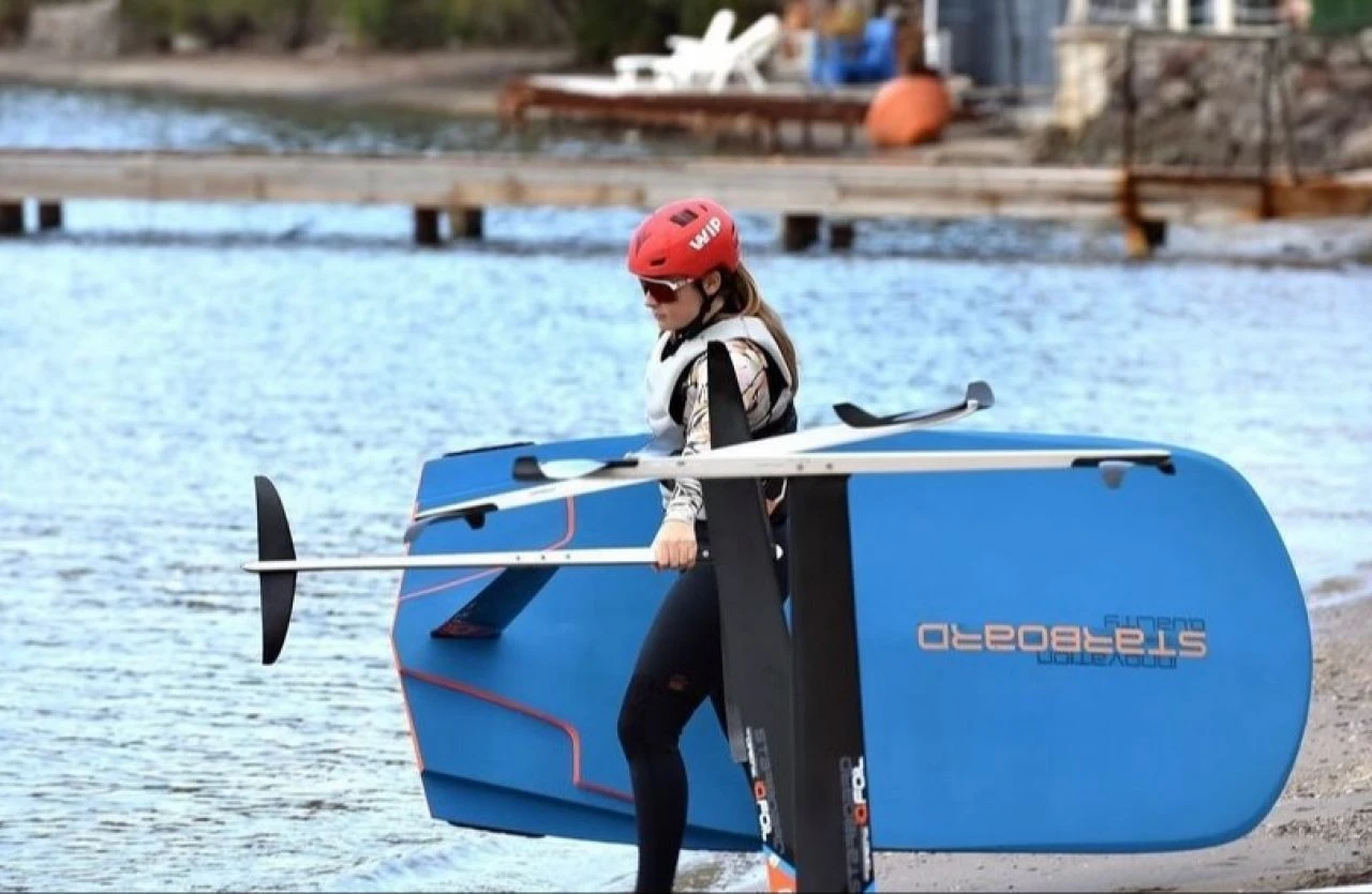 Bozcaadalı 19 yaşındaki milli yelkenci Merve Vatan’ın hayatı ve kariyeri