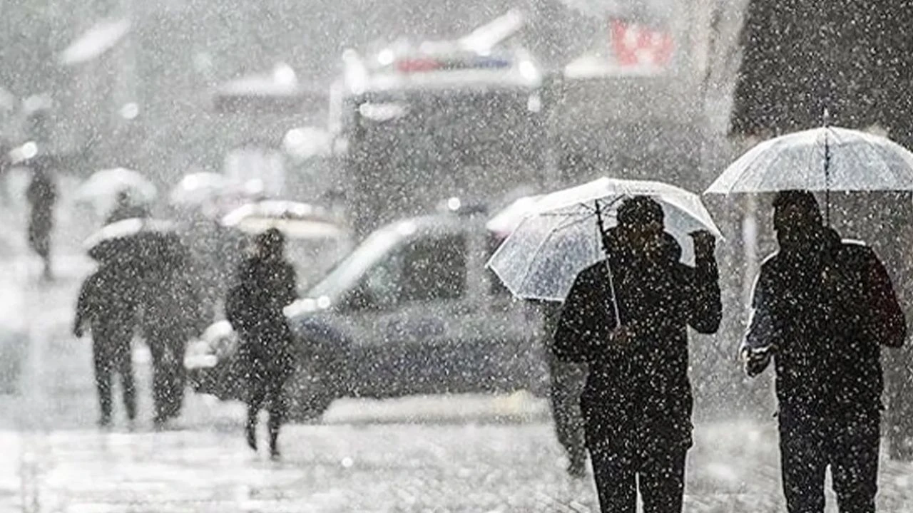 Meteoroloji saat verdi: Birçok il için kırmızı, sarı ve turuncu uyarılar... Hava fena bozacak - 1. Resim