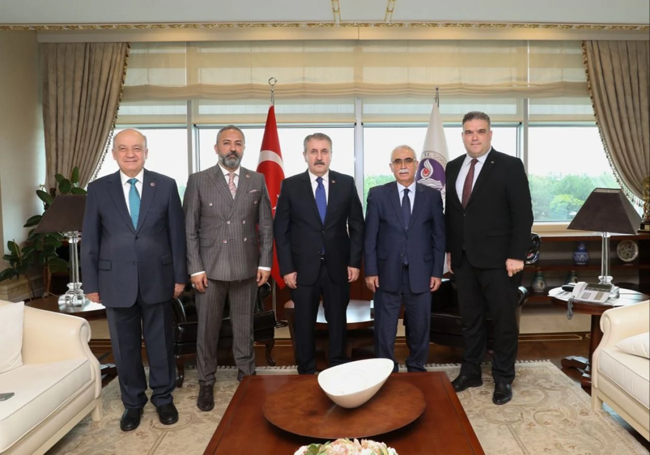 Mustafa Destici'den yeni anayasa çıkışı: Umarım darbeci anayasadan kurtuluruz 