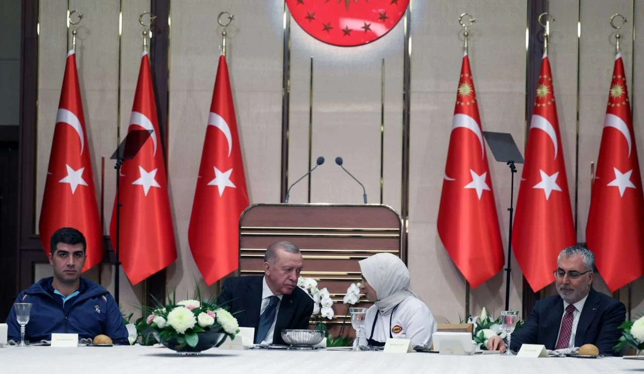 Son dakika! Cumhurbaşkanı Erdoğan'dan muhalefete Taksim resti: Mitinge uygun değil - 2. Resim