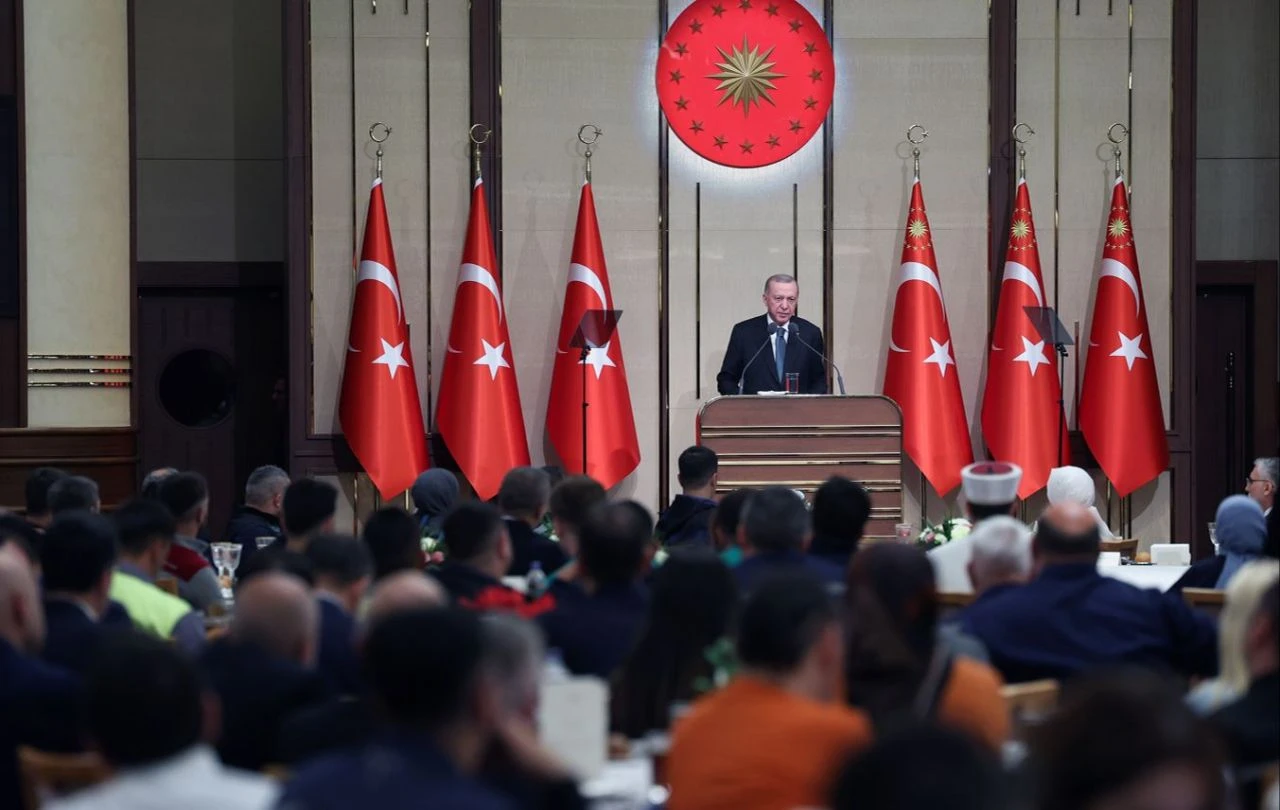 Son dakika! Cumhurbaşkanı Erdoğan'dan muhalefete Taksim resti: Mitinge uygun değil - 3. Resim