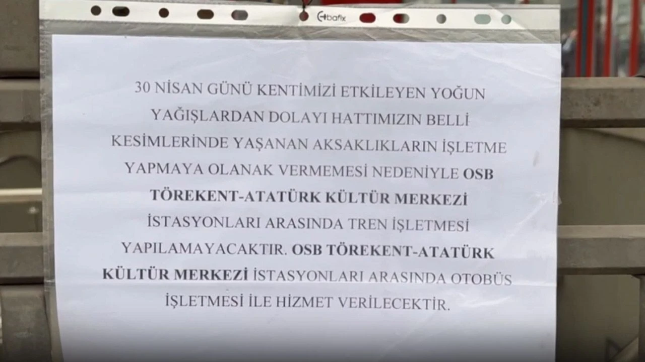 Ankara'da ulaşım durdu! Sağanak hayatı olumsuz etkiliyor