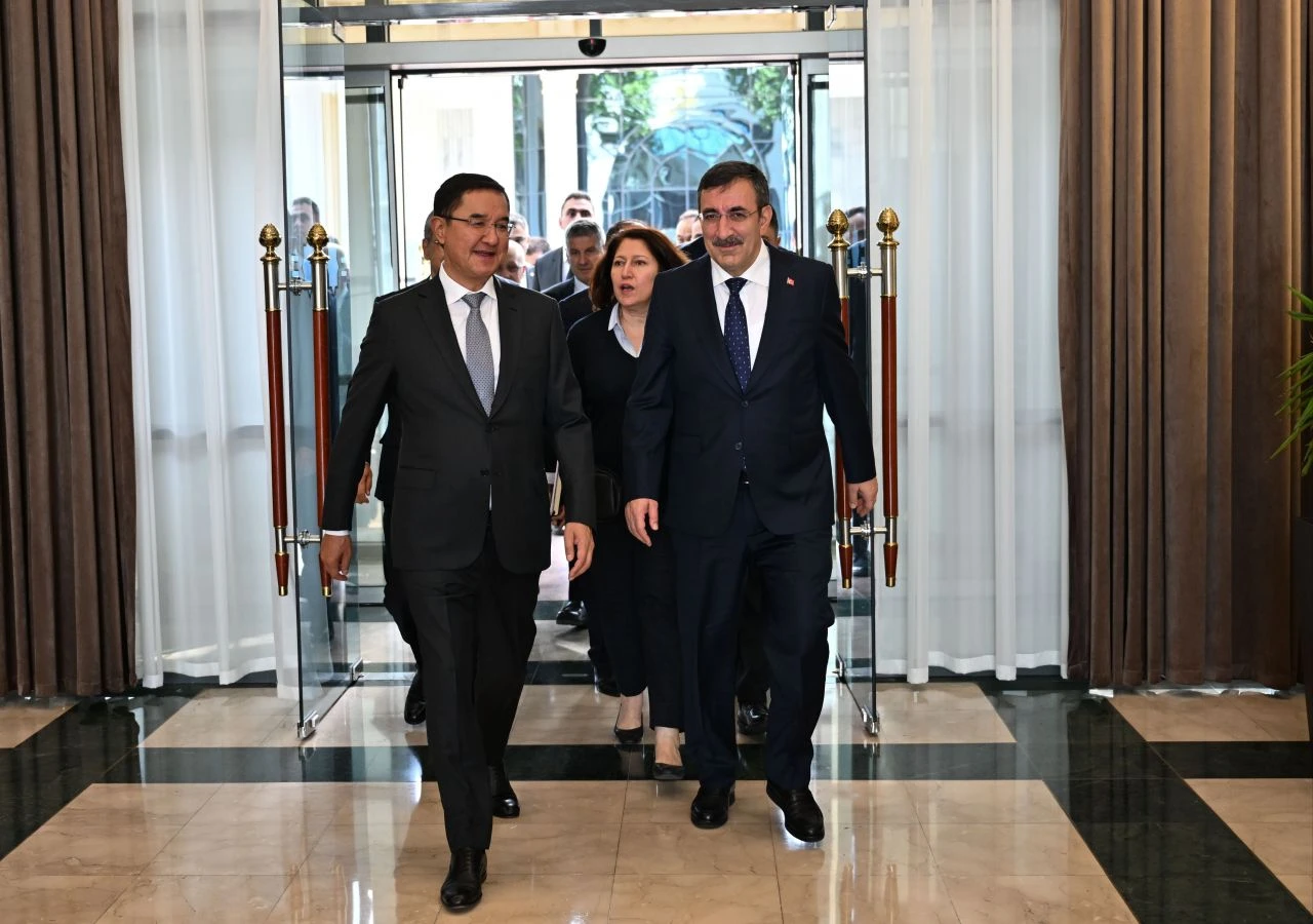 Cumhurbaşkanı Yardımcısı Yılmaz, Kuçkarov ile görüştü