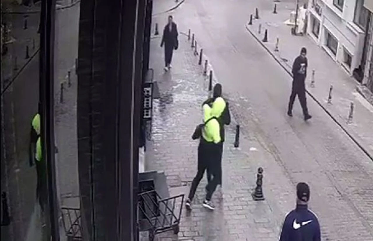 Irkçı manipülasyon ellerinde patladı! 'Arap turist gasp etti' iddiası yalan çıktı - 1. Resim