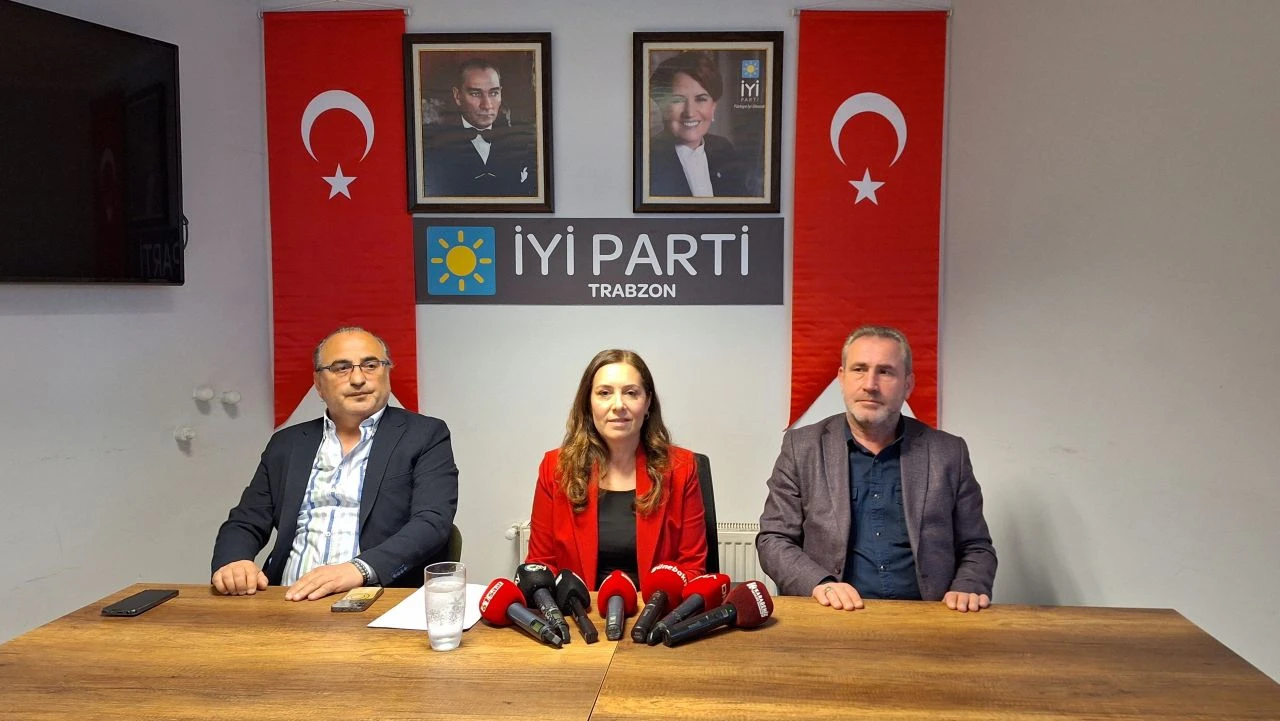 İYİ Parti'de deprem! İstifaların ardından il yönetimi düştü - 1. Resim