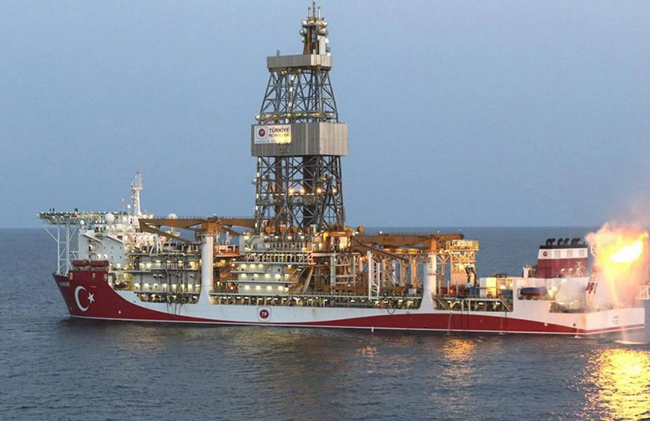 Karadeniz'de doğal gaz sonrası petrol heyecanı! Kuyu kazılacak 3 il açıklandı - 1. Resim