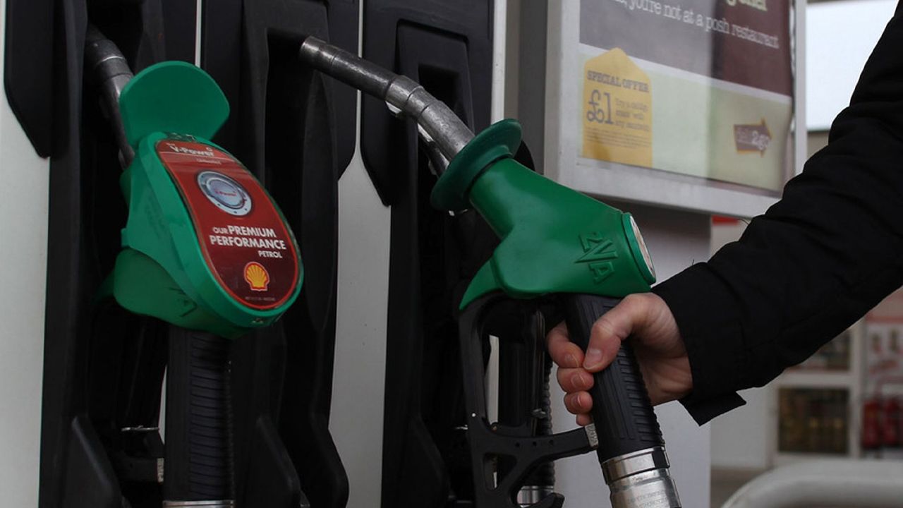 Petroldeki düşüş akaryakıta yaradı, indirim geliyor