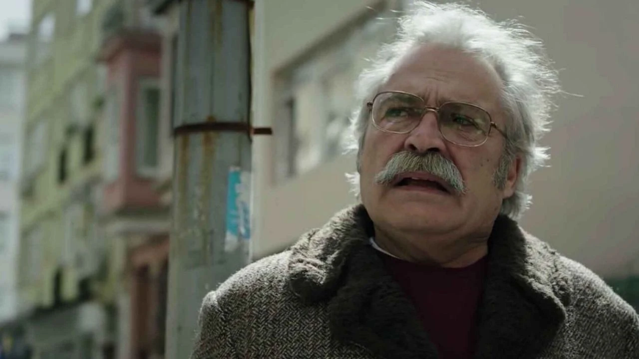 Prens dizisinin oyuncusu Giray Altınok'tan kötü haber! "Ciğerlerim enfeksiyon doldu"