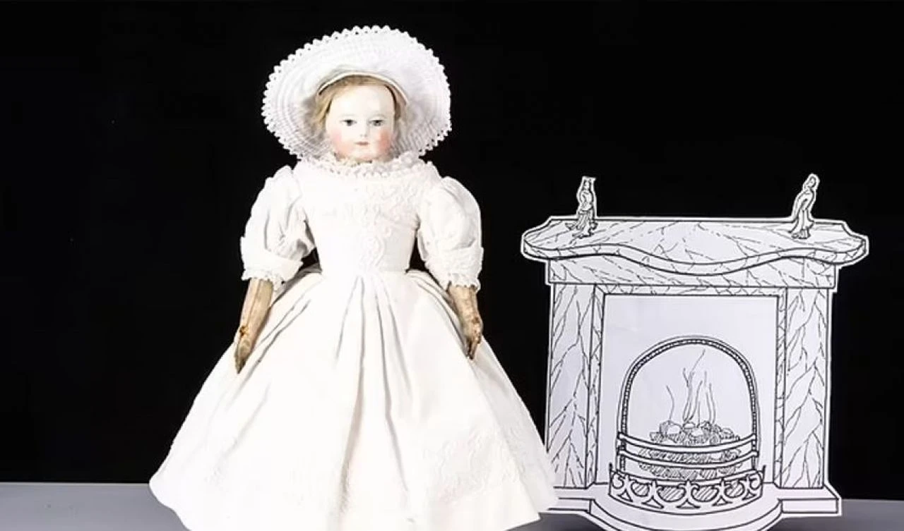 75 yıllık korkunç gözüken bebek koleksiyonu! Dudak uçuklatan fiyata satıldı - 3. Resim