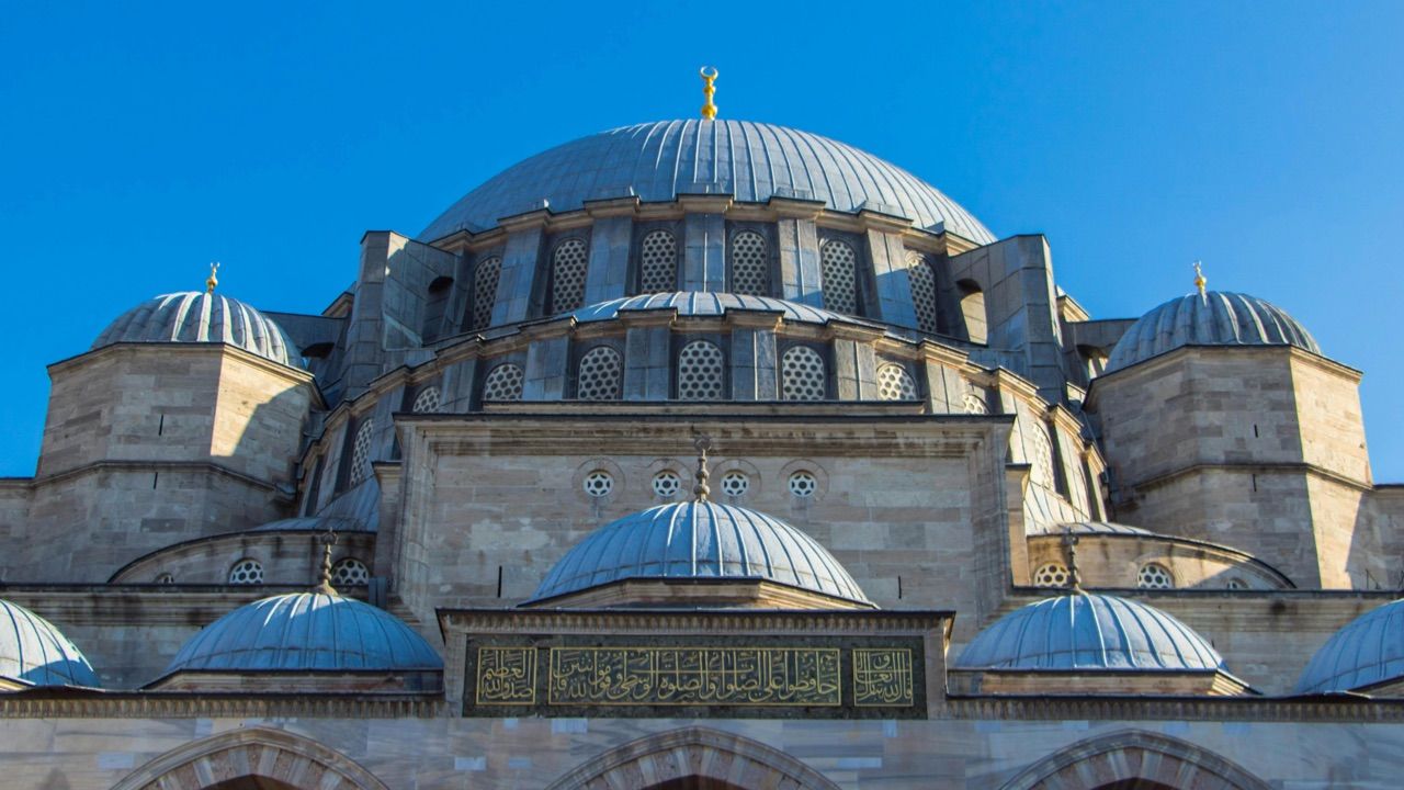 Ankara Altındağ ve Pursaklar ilçelerinde Kurban Bayramı namazı 05.59’da kılınacak