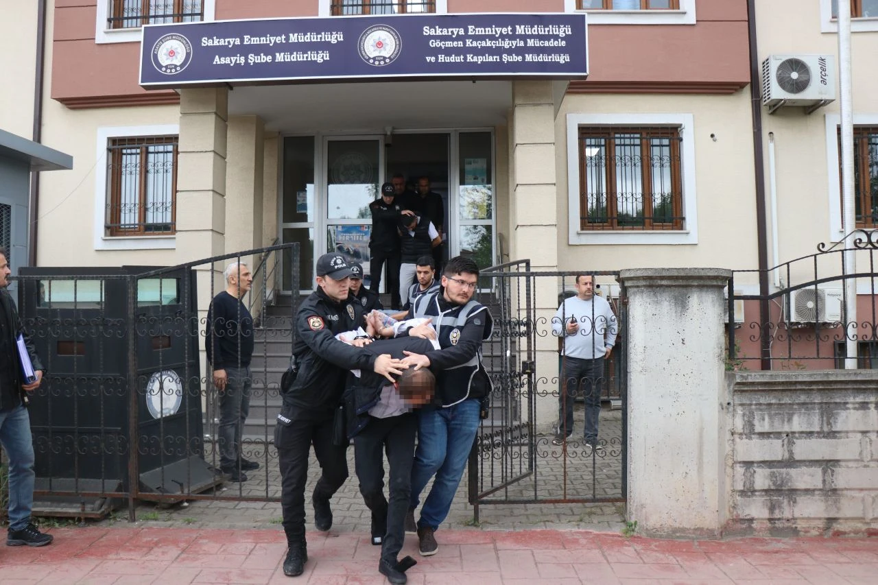 Film sahnesi gibi tasarlanmış cinayet: Ev kiralayıp bahçeye gömmüşler - 2. Resim