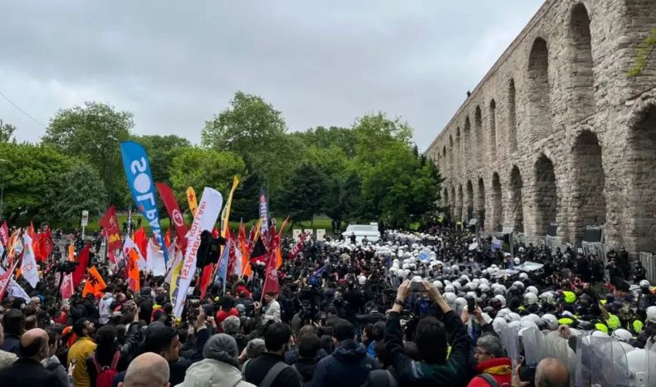 İstanbul Valisi Gül 'basını süpürün' sözlerine açıklık getirdi: Söylendiyse yanlış olmuştur  - 1. Resim