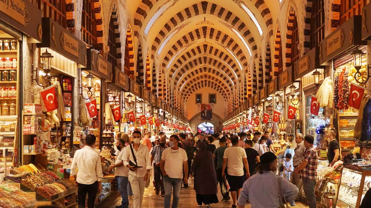 İstanbul&#039;un zam şampiyonu belli oldu! Fiyatı en çok düşen ürün şaşırttı