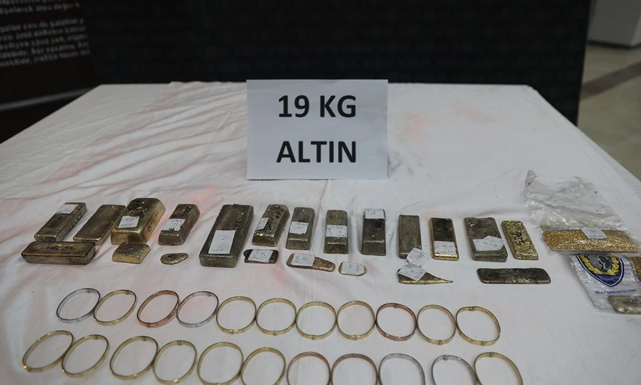 Kapıkule'de dev operasyon! Onlarca külçe <a href=