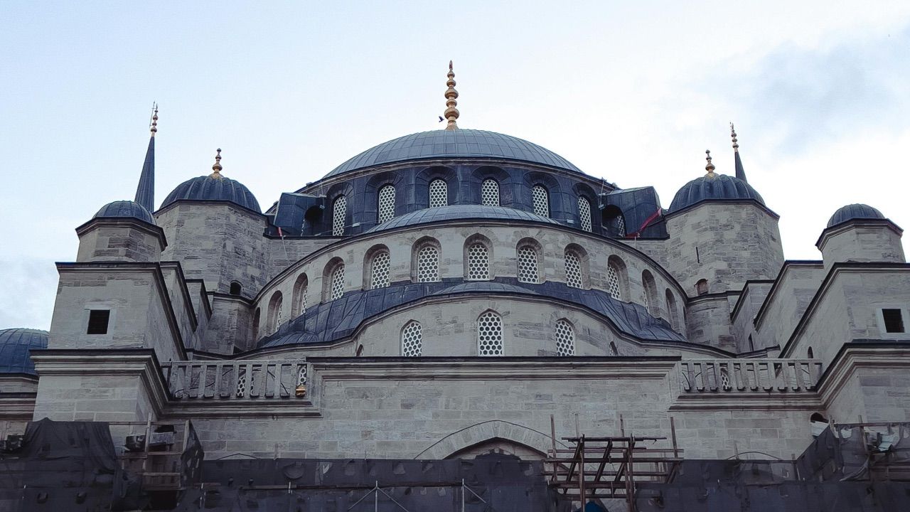 Kurban Bayramı namazı İzmir Torbalı ilçesinde 06.25’de, Çiğli ilçesinde 06.26’da kılınacak