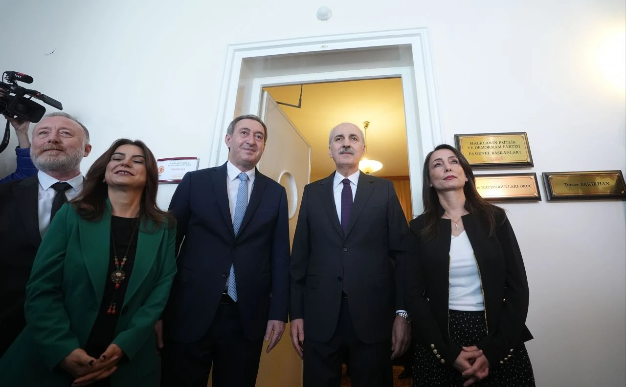 Meclis'te anayasa turu! TBMM Başkanı Kurtulmuş'tan 3 partiye ziyaret... - 1. Resim