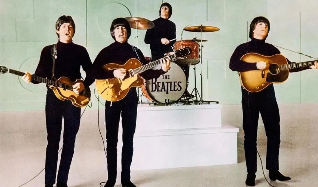 25 milyonluk gitar! Babasının evinde buldu, hayatı değişti