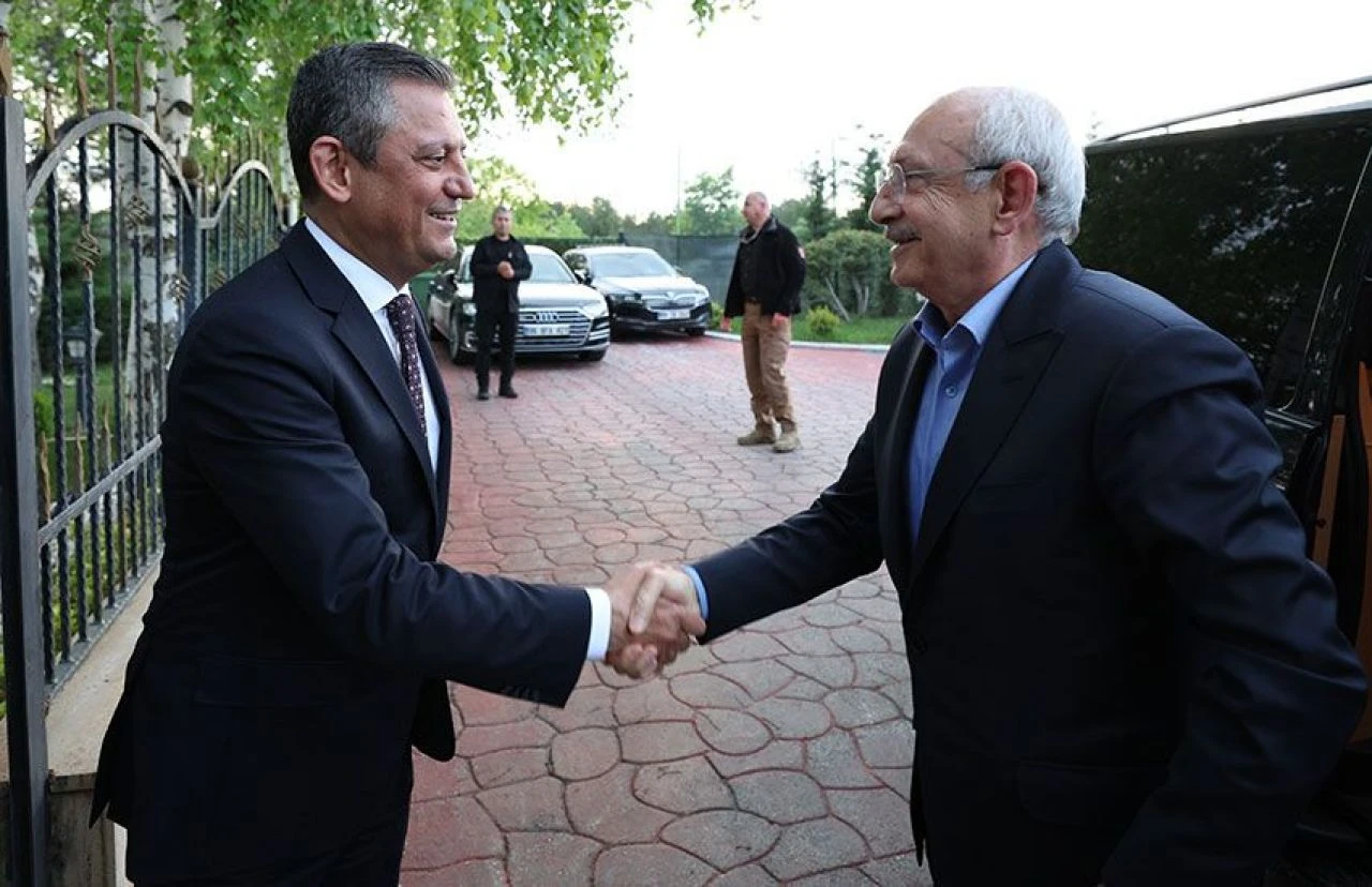 CHP lideri Özel ve Kılıçdaroğlu görüştü