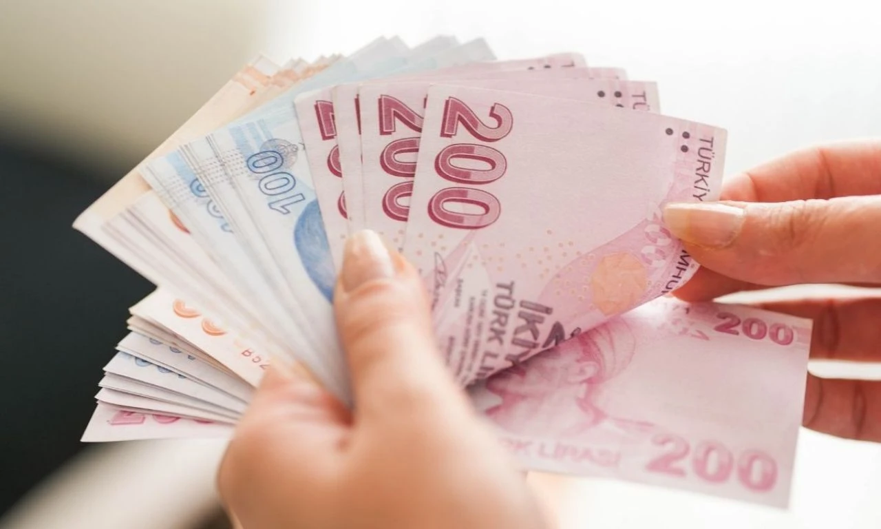 Memur ve emekli maaşı zam hesabı değişti! 4 aylık enflasyon farkı belli oldu
