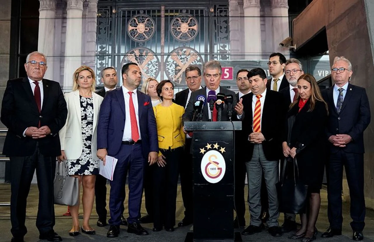 Son dakika! Dursun Özbek'e dişli rakip! Adaylığını açıklayan Süheyl Batum listesini teslim etti