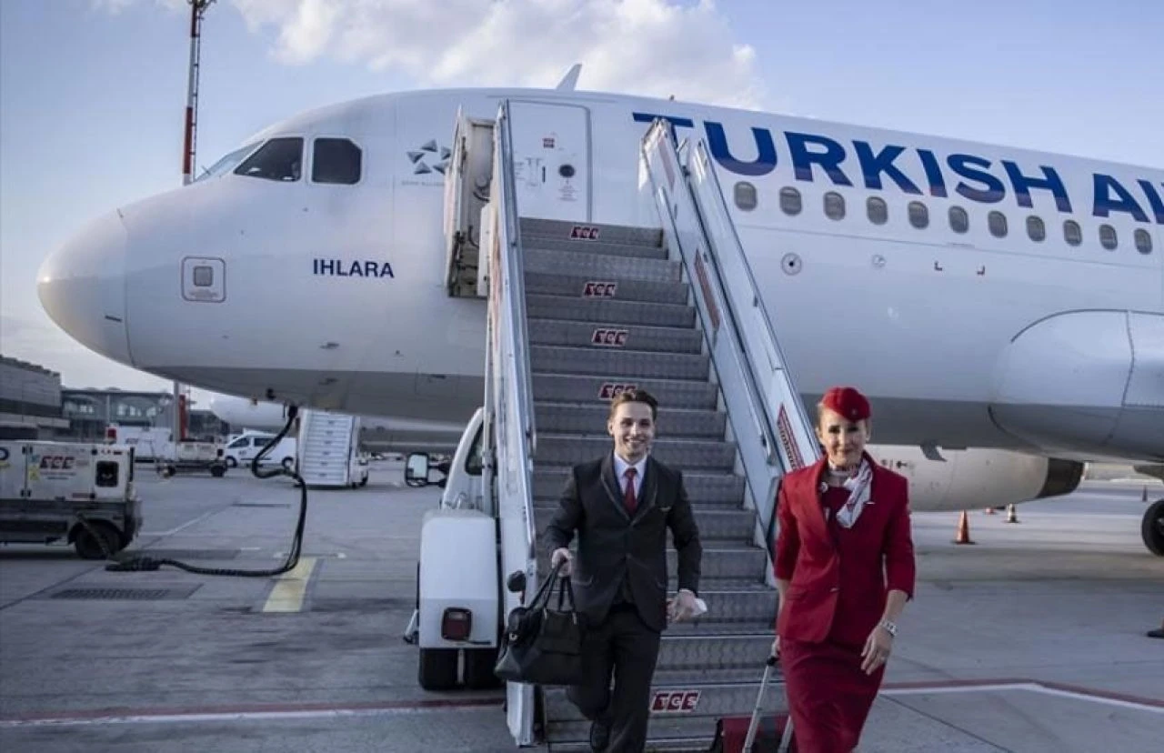 THY'de kabin memuru olmak cazip hale geldi: Maaşlar 40 bin TL'den başlıyor! - 1. Resim