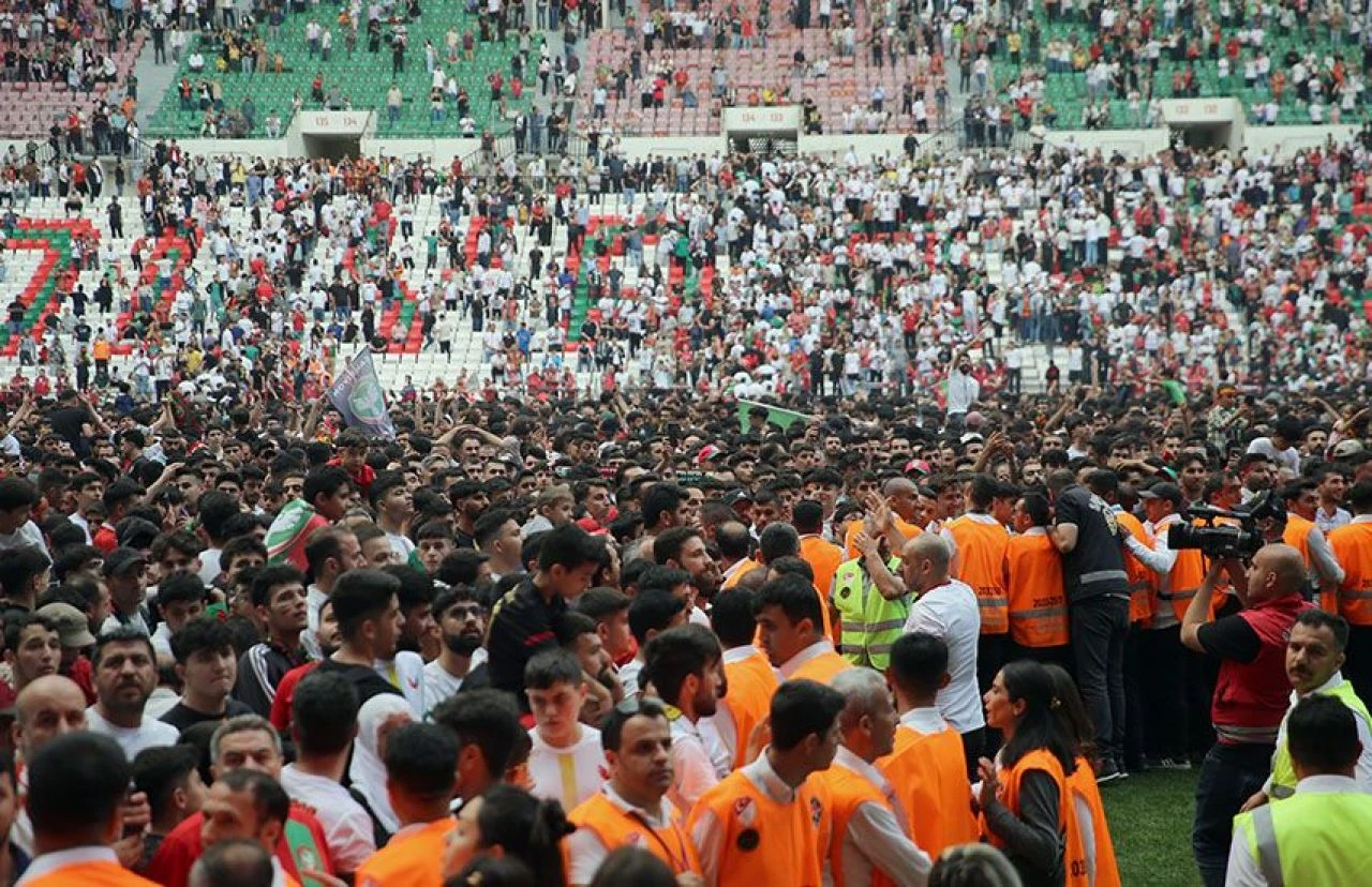 Amed Sportif Faaliyetler Trendyol 1. Lig'e yükseldi