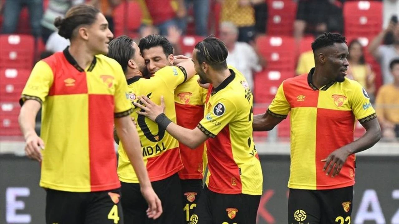 Eyüpspor - Göztepe maçı bugün saat 19.00'da Eyüp Stadı'nda oynanacak