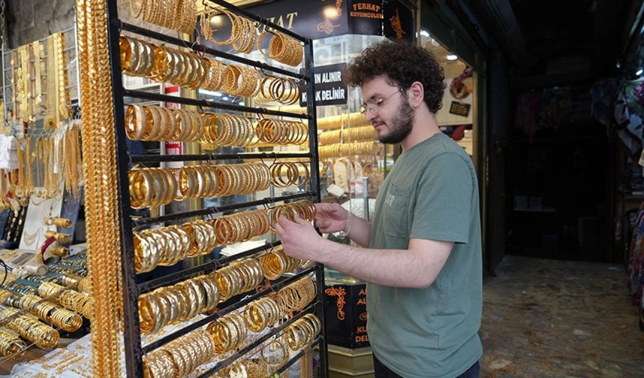 Sarraflar bile anlamıyor, piyasada sahte altın alarmı! - 1. Resim