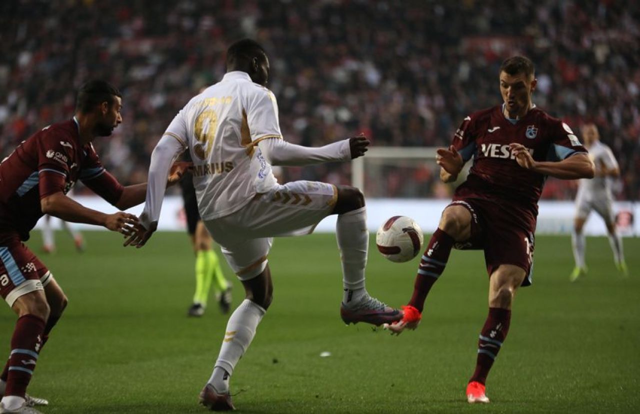 Trabzonspor'a Samsunspor darbesi! - 1. Resim