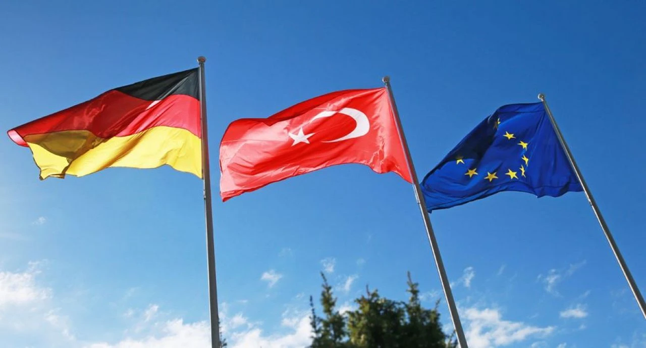 Türk iş insanları Almanya'da ekonomi gündemini belirleyecek! Gururlandıran Almanya çıkarması