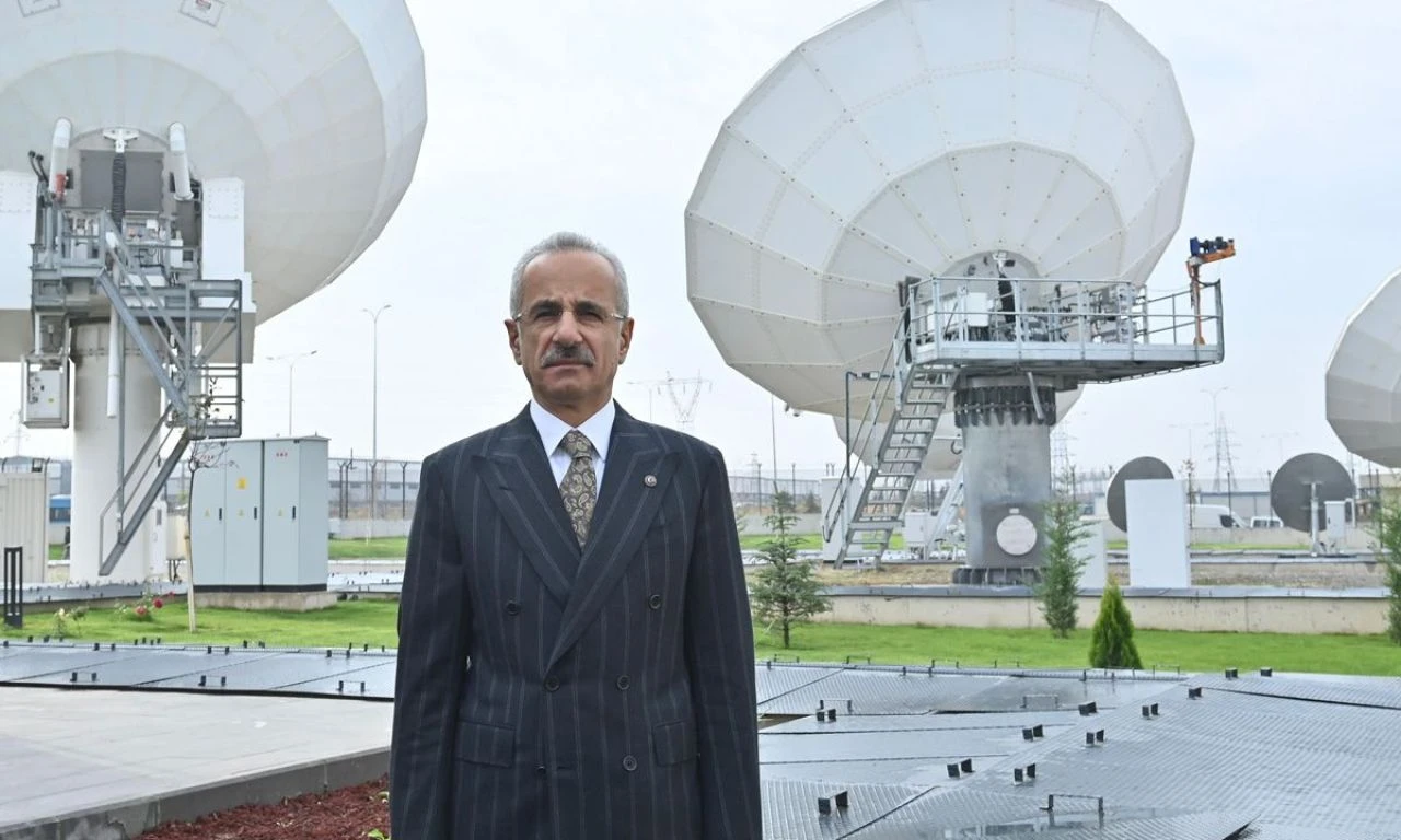 Bakan Uraloğlu duyurdu: Türksat 6A’ya yeni logo