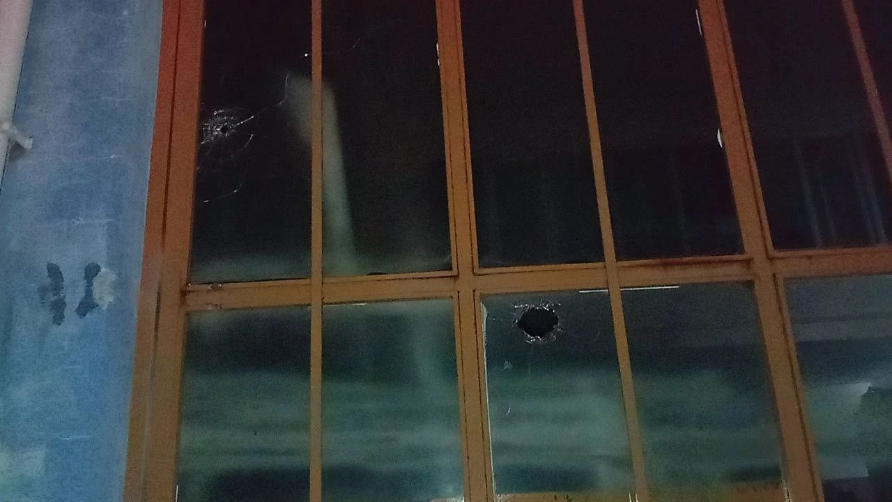 Çorum'da iki grup karşılaşınca bıçak ve silahlar konuştu - 1. Resim