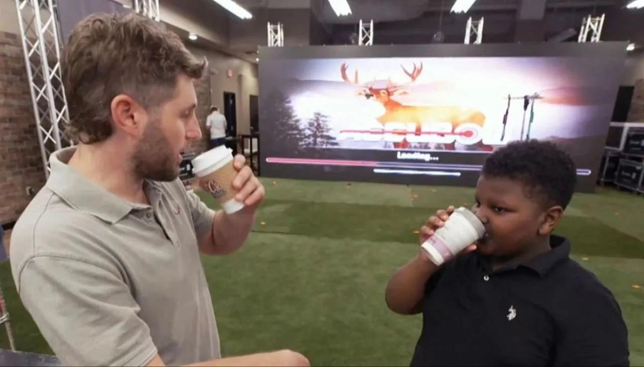 Evsiz olduğunu düşündüğü adama para verdi ve hayatı değişti - 3. Resim