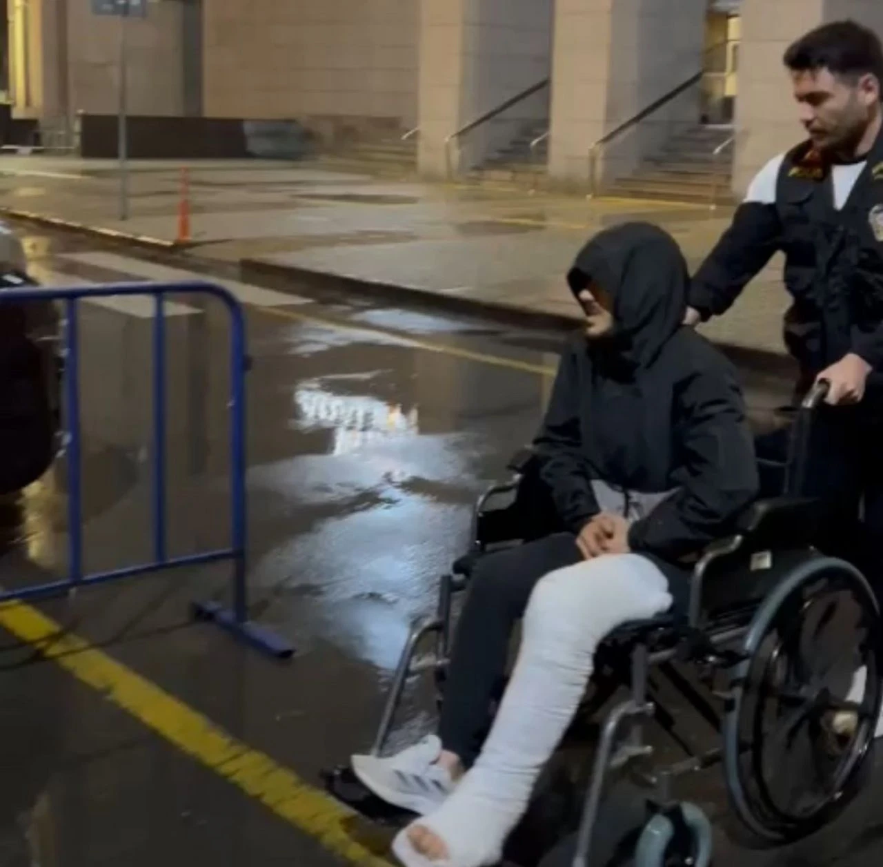 İstanbul’da film gibi olay: Silahla kendini vurdu, polis kan izlerini takip edince...