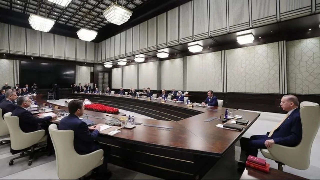 Kabine toplanıyor! Emekli ve dar gelirli için atılacak adımlar masada olacak - 2. Resim