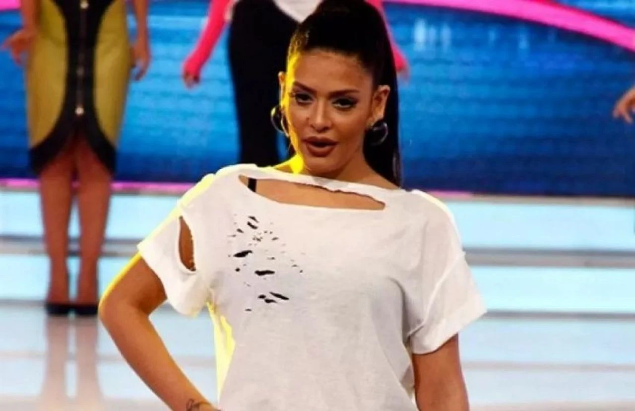 ABD’de ölü bulunmuştu! Ünlü fenomen Yağmur Taktaş’ın mezarı yeniden açıldı - 1. Resim