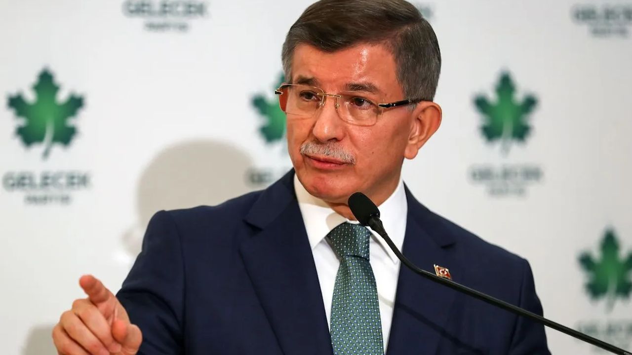 Ahmet Davutoğlu &#039;Ben başarılıyım, parti başarısız&#039; dedi, 2028&#039;e göz dikti