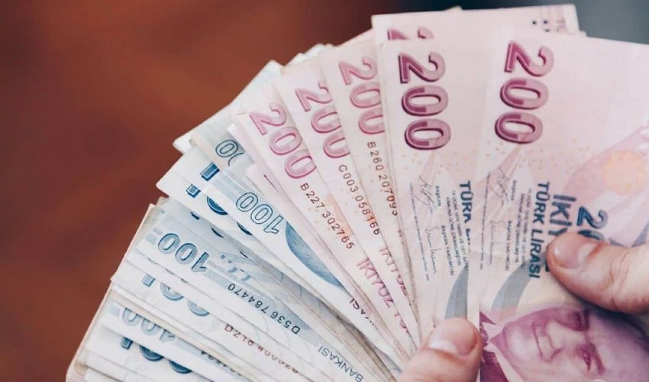 Emekli maaşında hesaplar değişti, uzman isim rakamlarla tahmini anlattı - 1. Resim