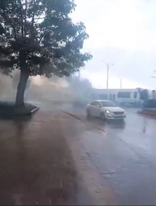 Gaziantep'te tramvay kısa devre yapması nedeniyle yandı! Seferler durdu