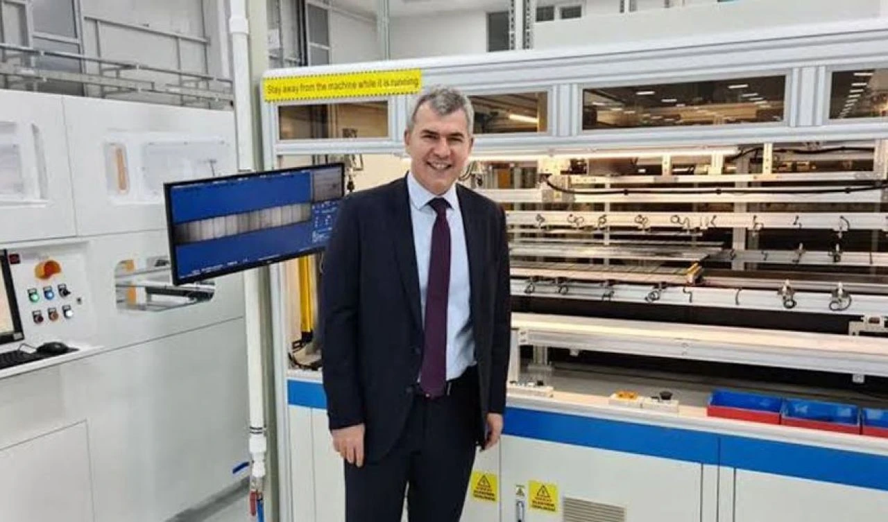 HSA Enerji'den öncü adım! Mavi çam güneş panelleri üretime başladı