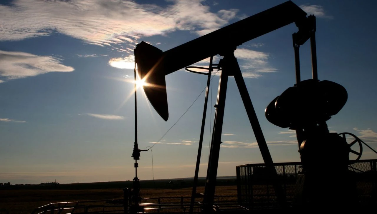 Petrol büyük kayıpların ardından yükselişe geçti! Suudi Arabistan'ın fiyat artırımı etkili oldu - 2. Resim