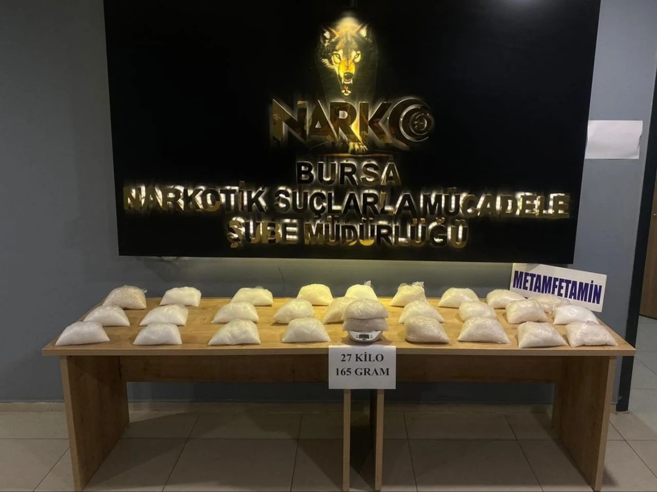 Rekor miktarda ele geçirildi! 100 bin kişiyi zehirleyeceklerdi - 1. Resim